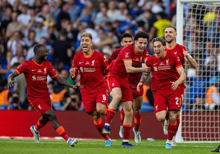 九游体育-Rookie遭遇十五持续失利，尤文图斯教练压力巨大！上演精彩一战(尤文图斯主教练年薪)